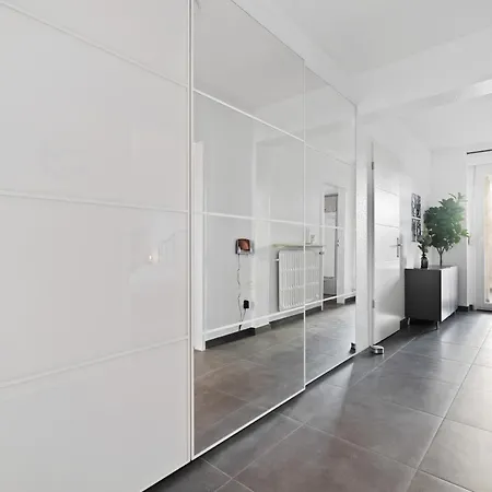 Charming 1br Apt W/ Terrace & 5 Min Drive To City * לוקסמבורג