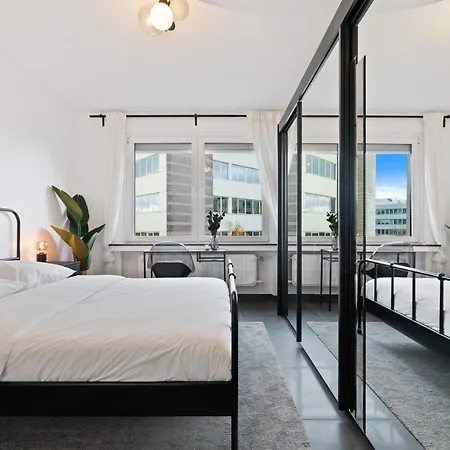 Charming 1br Apt W/ Terrace & 5 Min Drive To City דירה לוקסמבורג