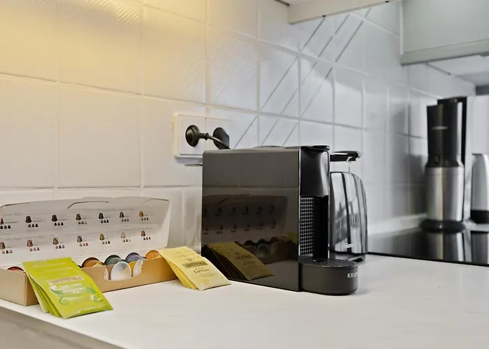 Apartamento Charming 1br Apt W/ Terrace & 5 Min Drive To City Luxemburgo