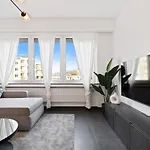 Apartment Charming 1br Apt W/ Terrace & 5 Min Drive To City Luxembourg