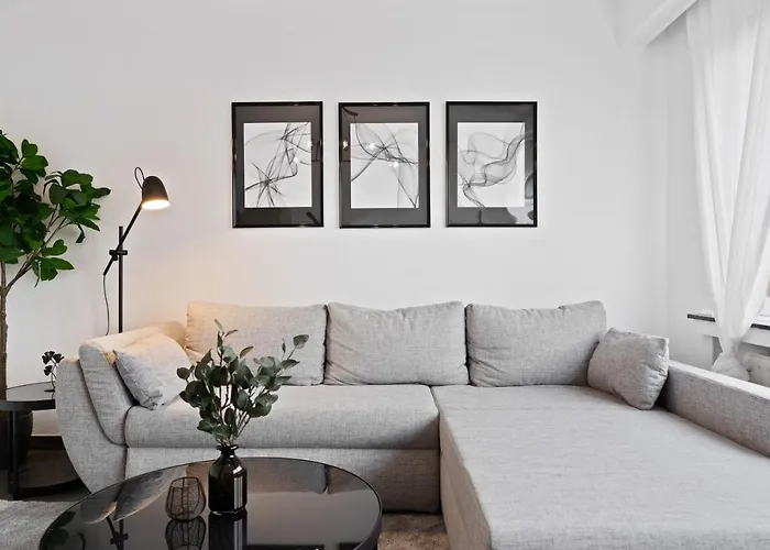 Charming 1br Apt W/ Terrace & 5 Min Drive To City