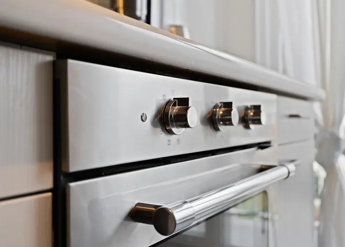 Charming 1br Apt W/ Terrace & 5 Min Drive To City Apartman *