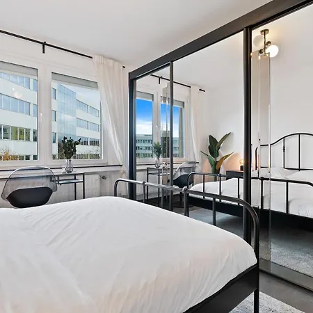 公寓 Charming 1br Apt W/ Terrace & 5 Min Drive To City