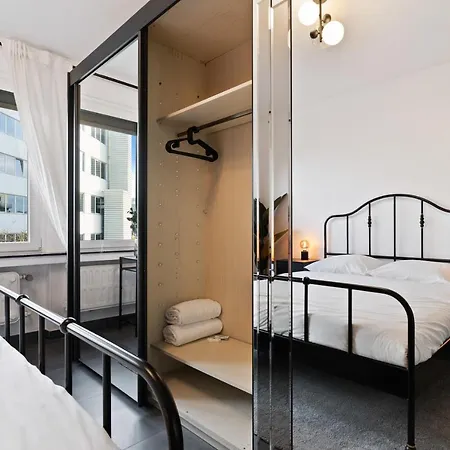 公寓 Charming 1br Apt W/ Terrace & 5 Min Drive To City